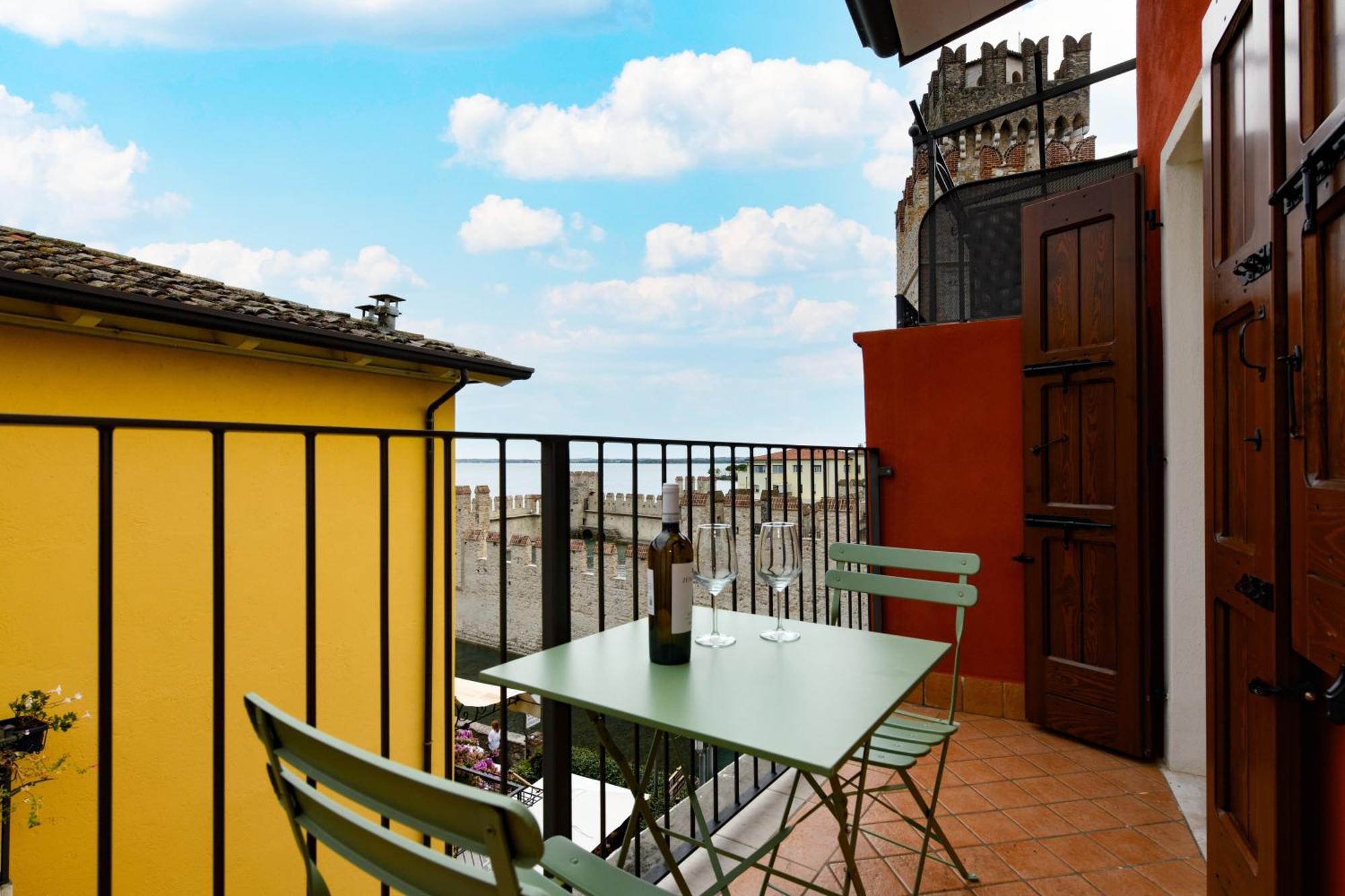 Locanda Carolina Mastino Scala Sirmione Esterno foto