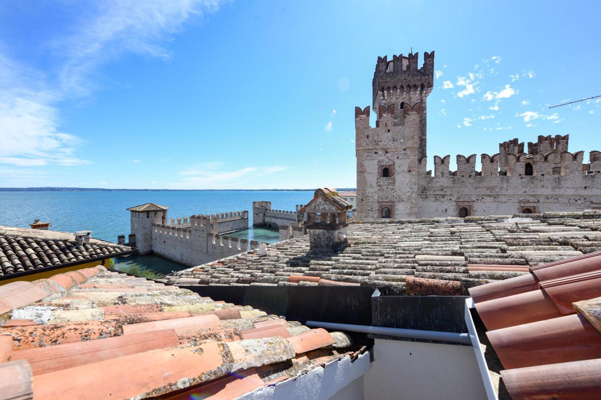Locanda Carolina Mastino Scala Sirmione Esterno foto