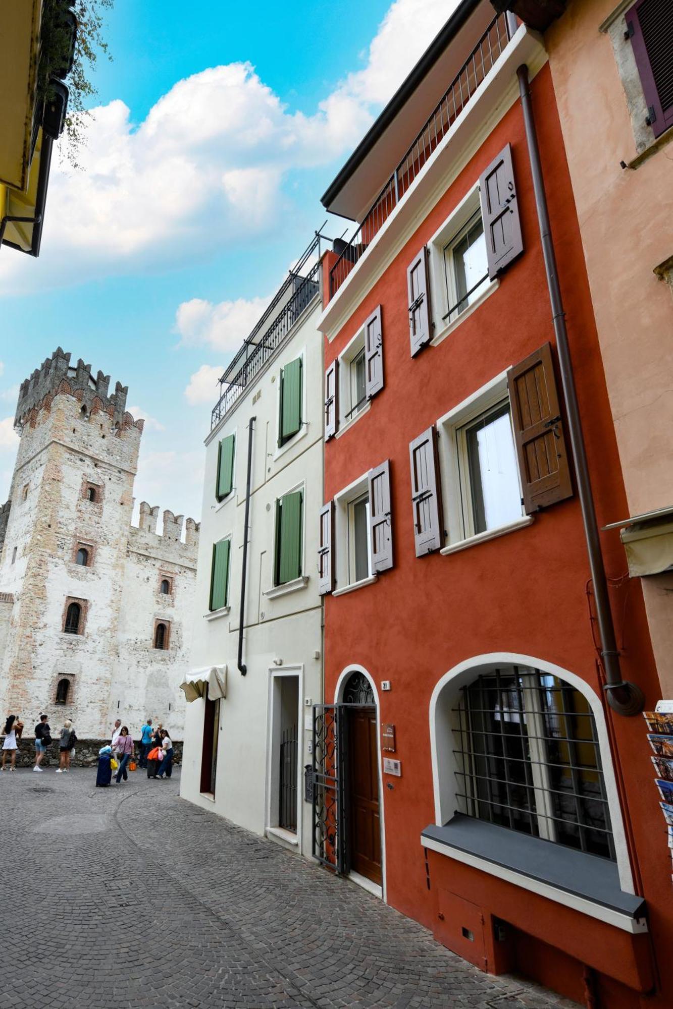Locanda Carolina Mastino Scala Sirmione Esterno foto